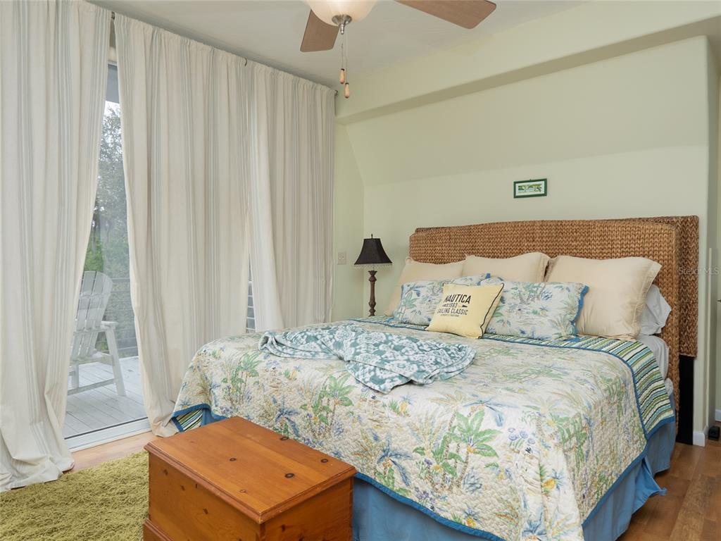 4610 Hidden River Road Sarasota, FL 34240 - Photo 48 of 96