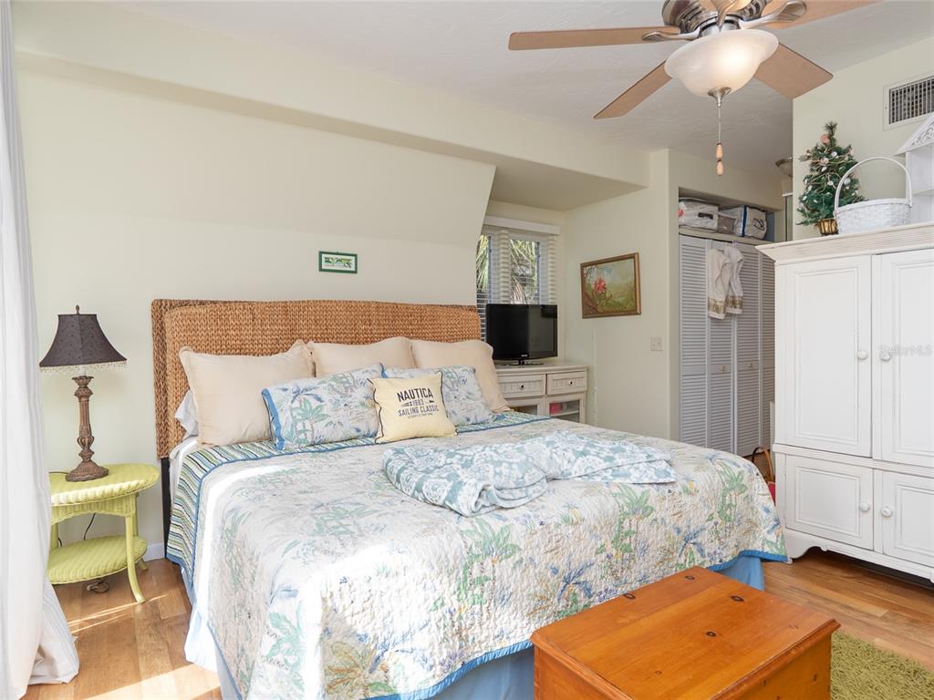 4610 Hidden River Road Sarasota, FL 34240 - Photo 49 of 96