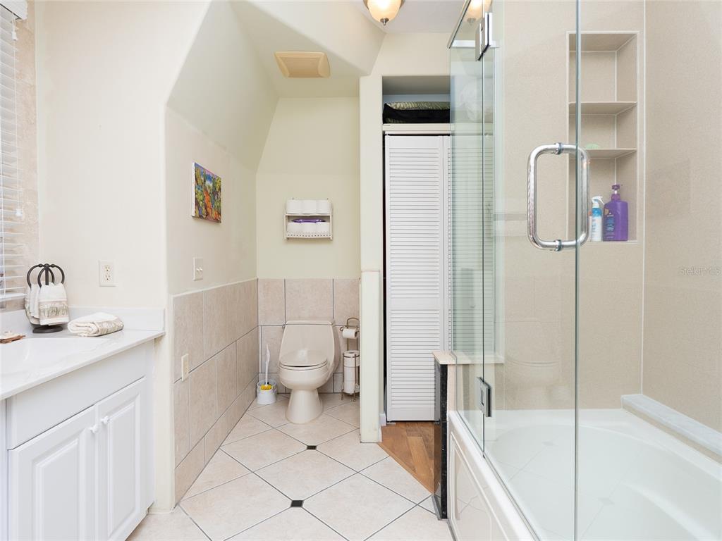 4610 Hidden River Road Sarasota, FL 34240 - Photo 50 of 96