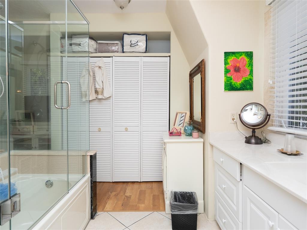 4610 Hidden River Road Sarasota, FL 34240 - Photo 51 of 96