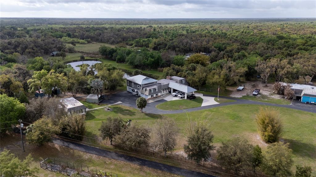 4610 Hidden River Road Sarasota, FL 34240 - Photo 6 of 96