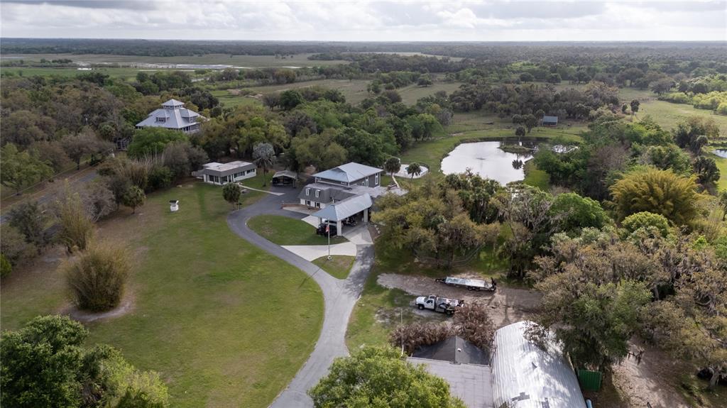 4610 Hidden River Road Sarasota, FL 34240 - Photo 8 of 96