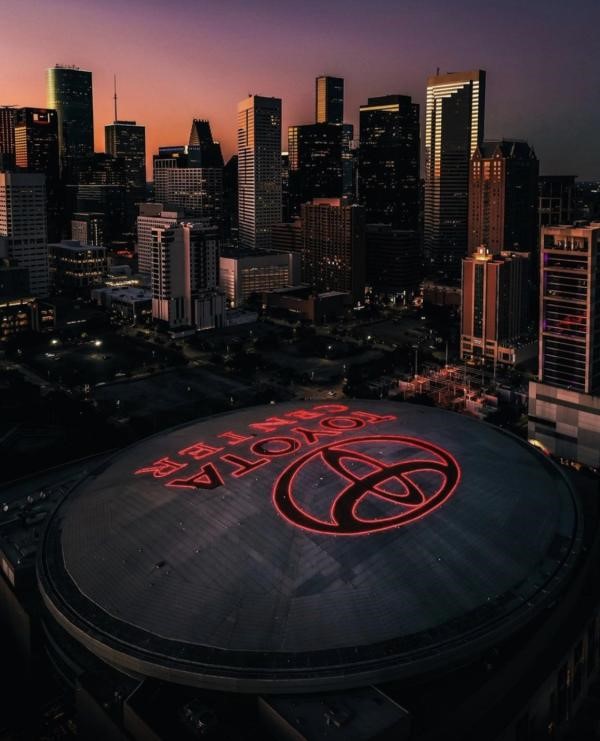 2209 Sakowitz Street Houston, TX 77020 - Photo 6 of 6 SHORT DISTANCE TO TOYOTA CENTER