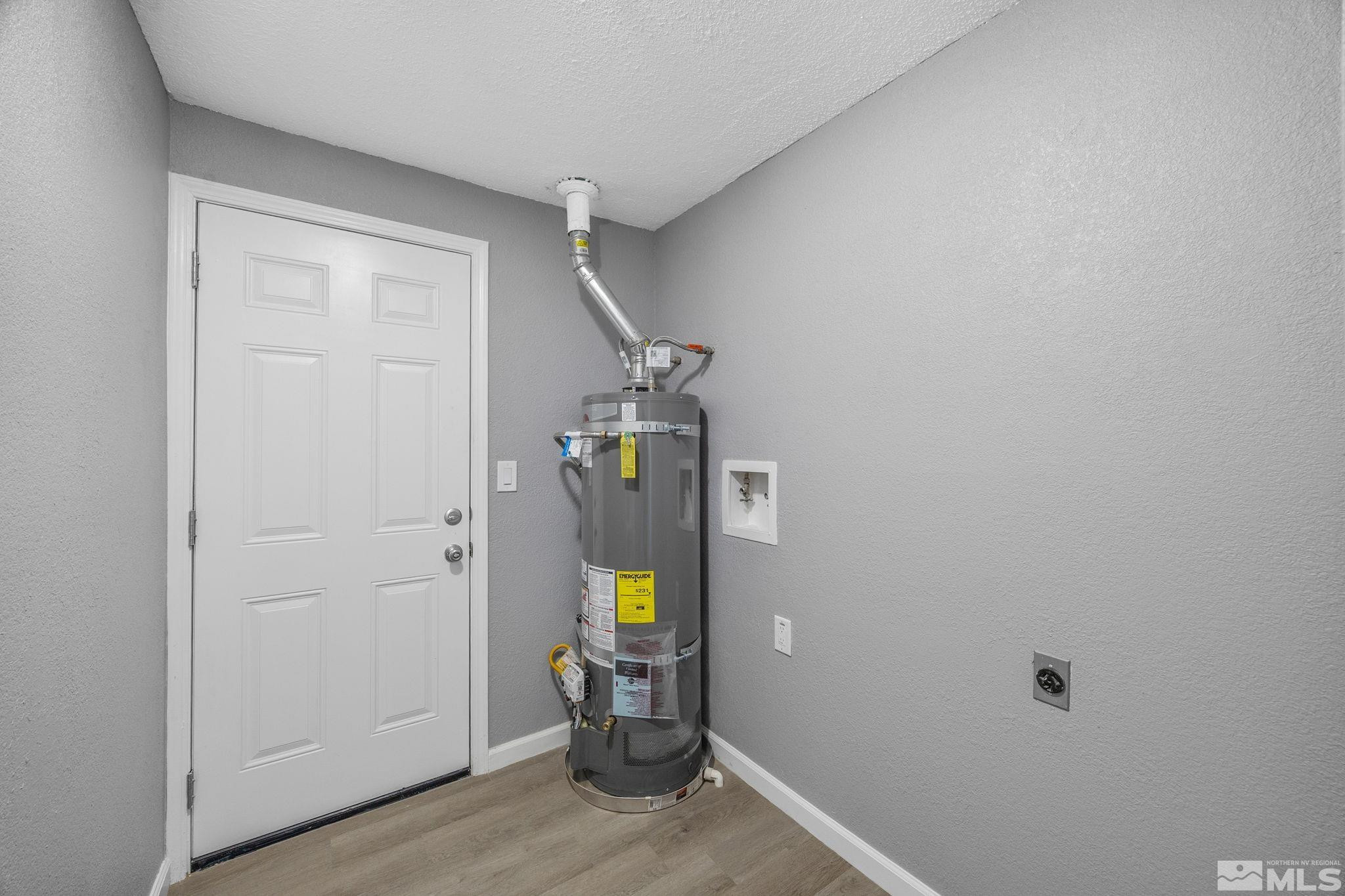 10069 Basalt Court Reno, NV 89506 - Photo 16 of 30 a view of room