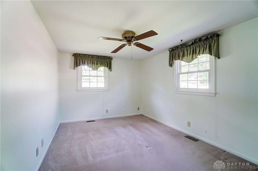 4909 Bonnie Road Kettering, OH 45440 - Photo 23 of 34