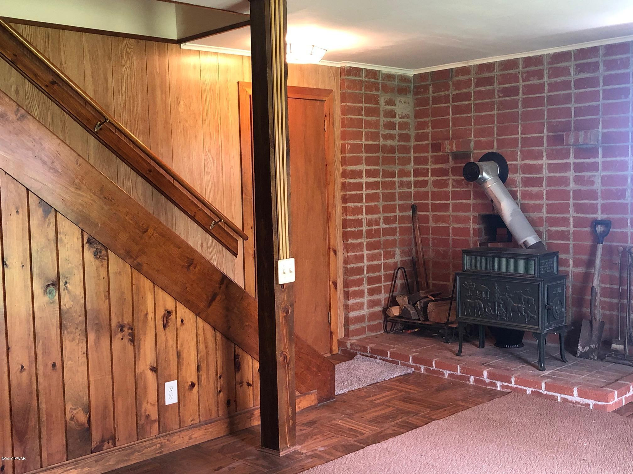 21 Fall Brook Road Starlight, PA 18461 - Photo 26 of 36 Family Room