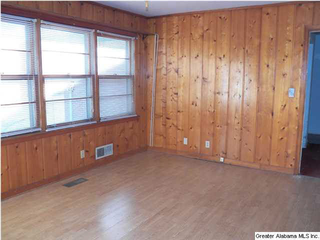 606 Alexandria Road Weaver, AL 36277 - Photo 7 of 25