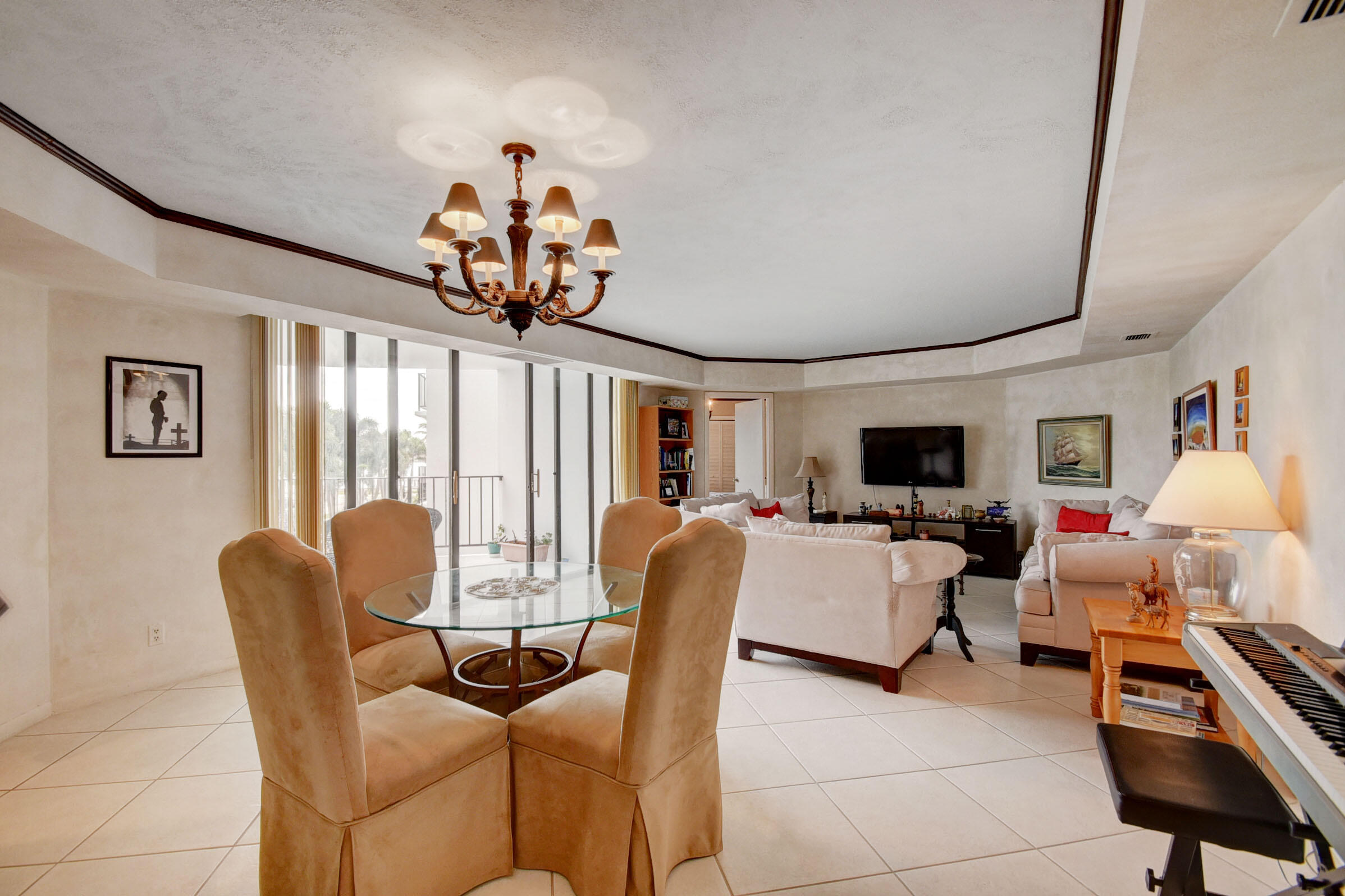 3800 Washington Road, Unit 211 West Palm Beach, FL 33405 - Photo 15 of 37 10_apartment (10)