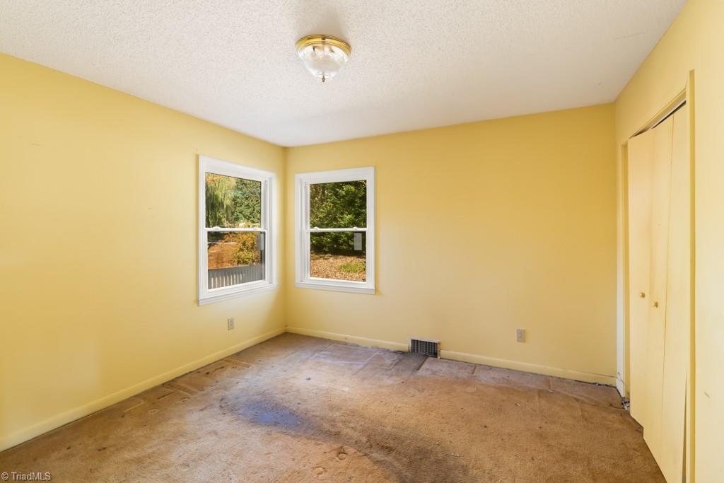 118 Ridgeway Road Thomasville, NC 27360 - Photo 17 of 28 Gallery Image 17