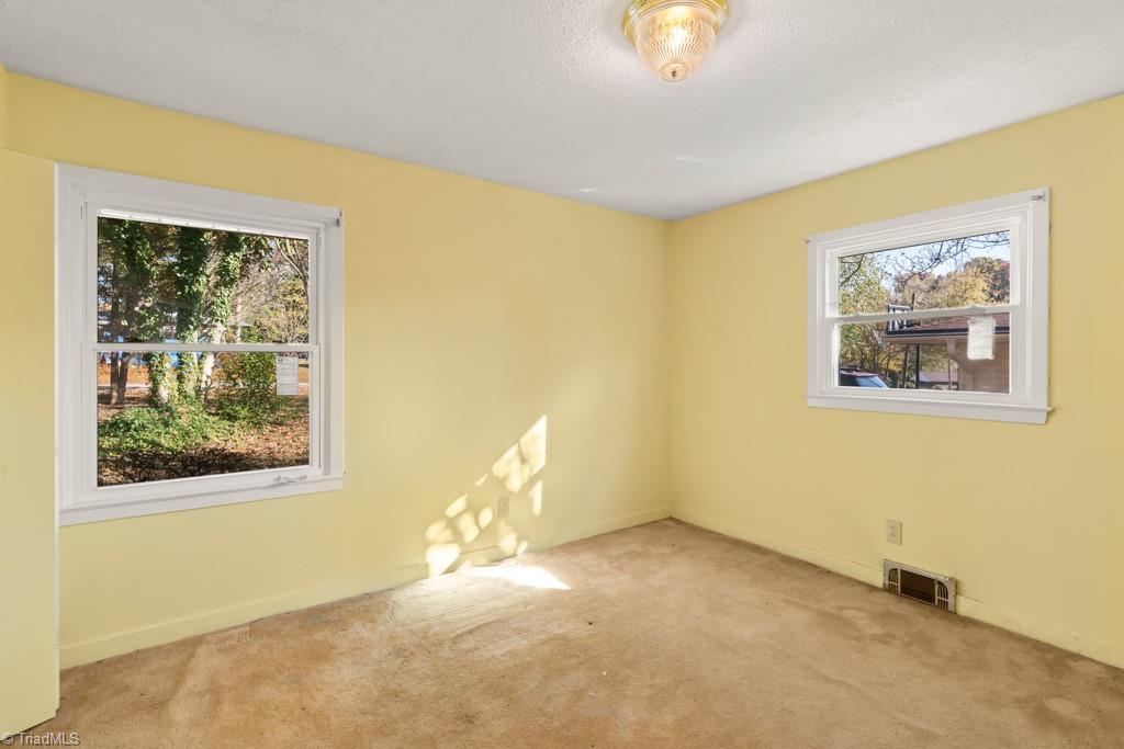 118 Ridgeway Road Thomasville, NC 27360 - Photo 20 of 28 Gallery Image 20