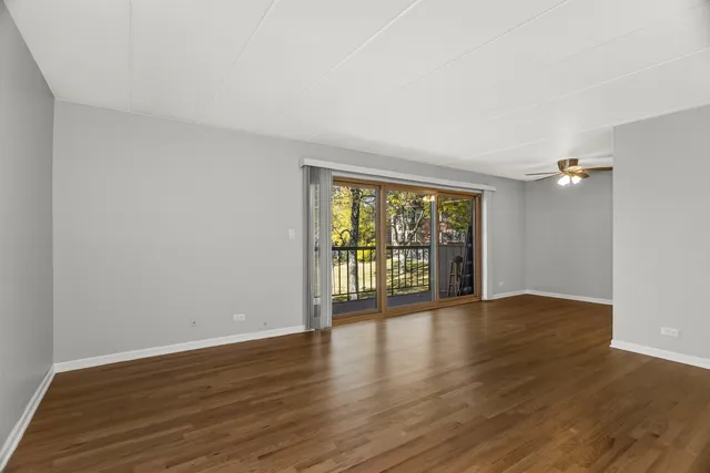 $2,000 | 2310 Woodbridge Way, Lombard, IL 60148