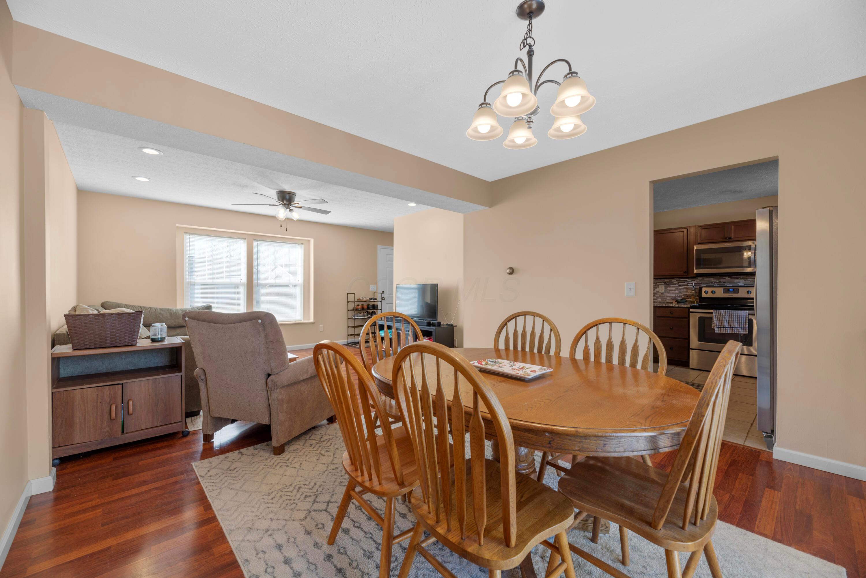 1710 Boulder Court Powell, OH 43065 - Photo 11 of 45 View to LVNG RM & kitchen