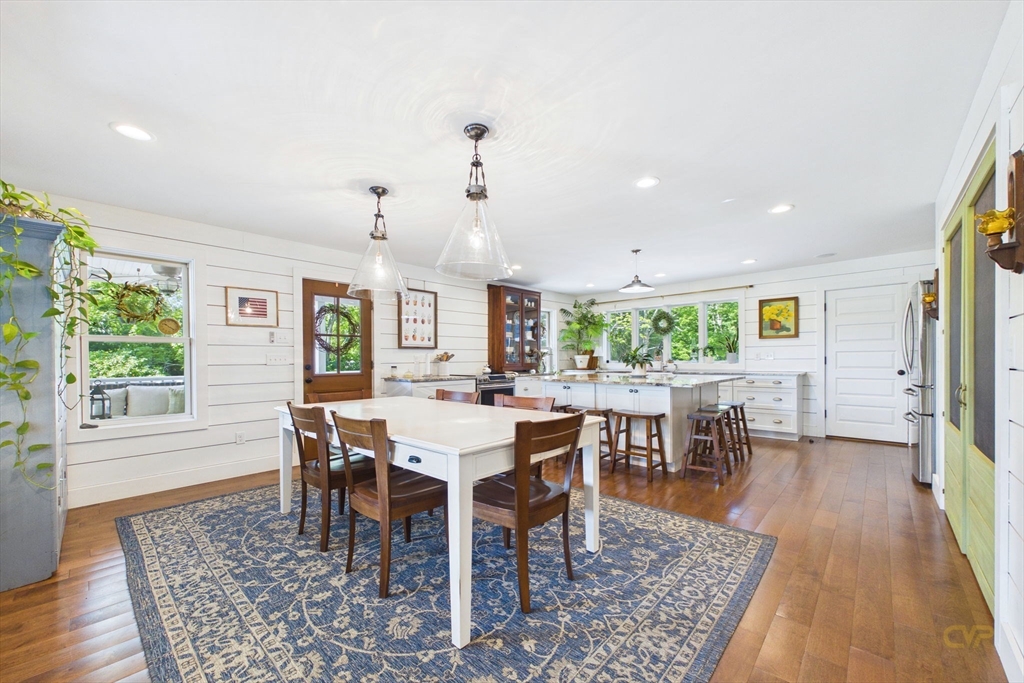 351 County Road Rochester, MA 02576 - Photo 5 of 37