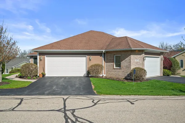 $475,000 | 627 Tindall's Nest, Twin Lakes, WI 53181