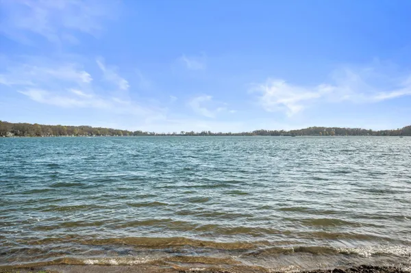 $475,000 | 627 Tindall's Nest, Twin Lakes, WI 53181
