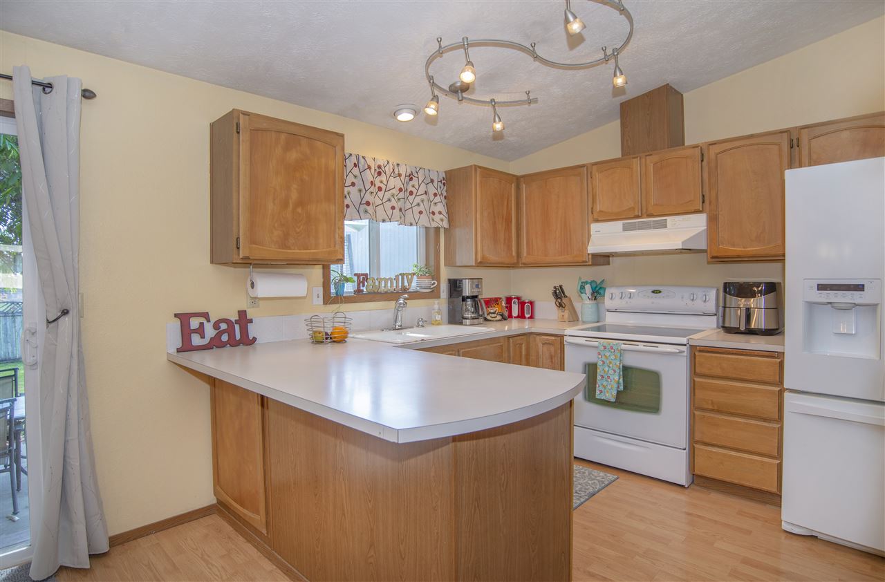 822 North Burns Road Spokane Valley, WA 99216 - Photo 6 of 20