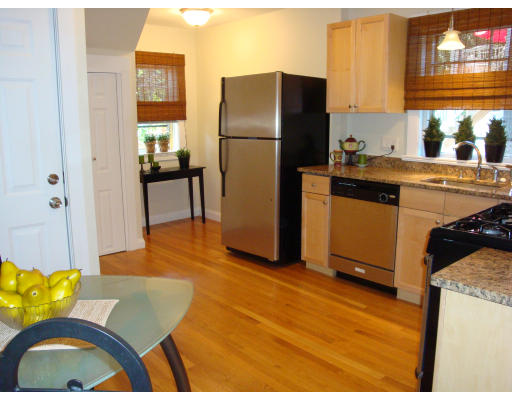 17 Lorne Road, Unit 17 Arlington, MA 02476 - Photo 4 of 12