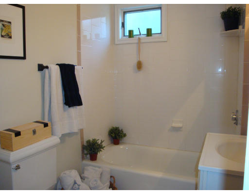 17 Lorne Road, Unit 17 Arlington, MA 02476 - Photo 8 of 12