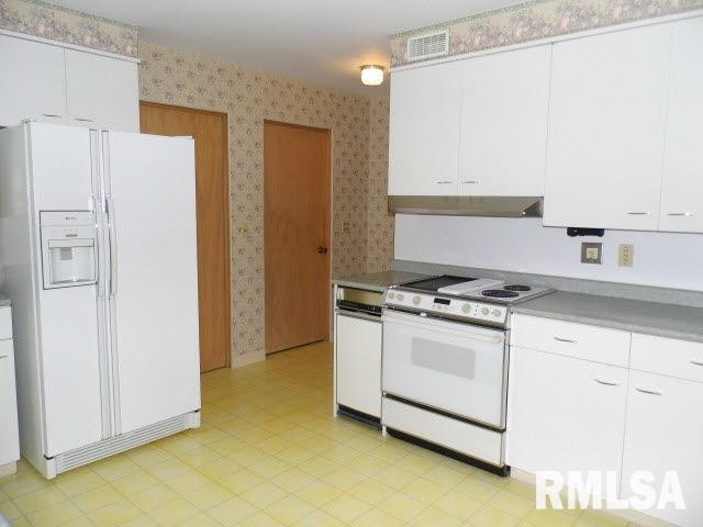 2704 East Richview Road Mount Vernon, IL 62864 - Photo 11 of 55 Gallery Image 11