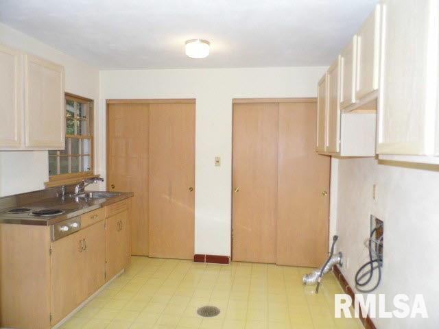 2704 East Richview Road Mount Vernon, IL 62864 - Photo 29 of 55 Gallery Image 29