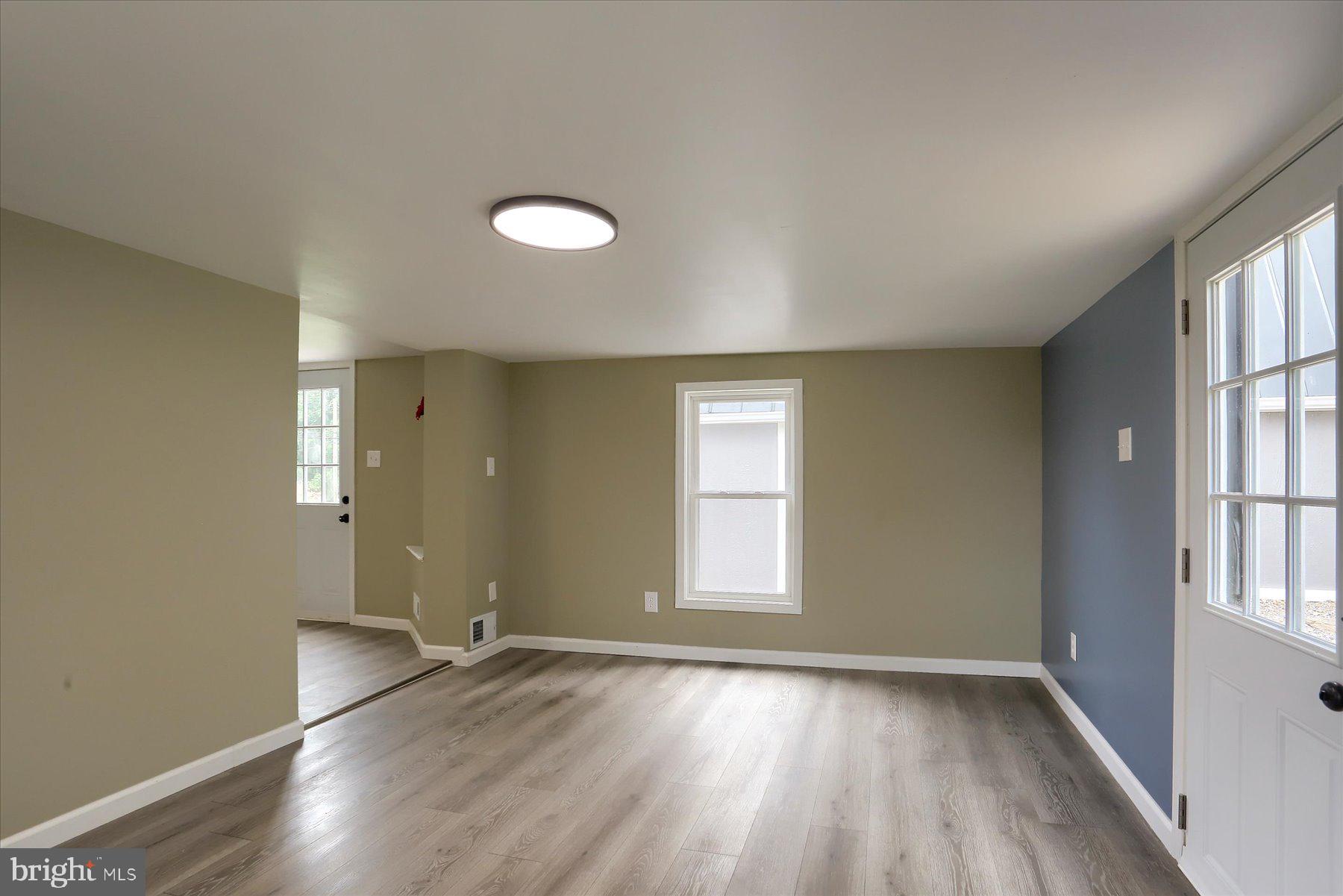 2193 Craley Road Windsor, PA 17366 - Photo 4 of 25