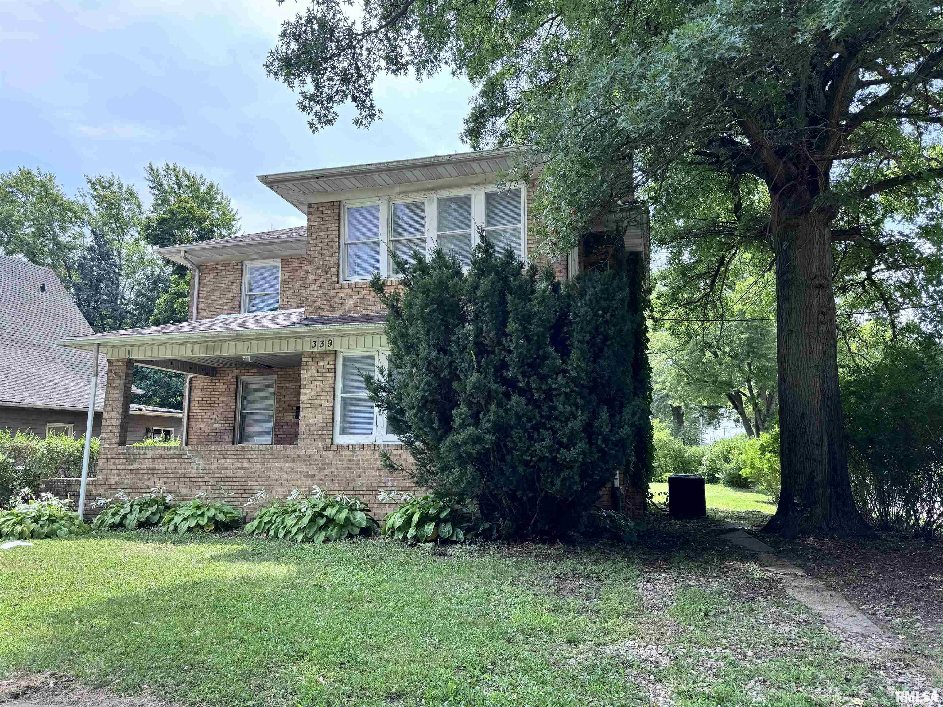 339 West Pierce Street Macomb, IL 61455 - Photo 23 of 28