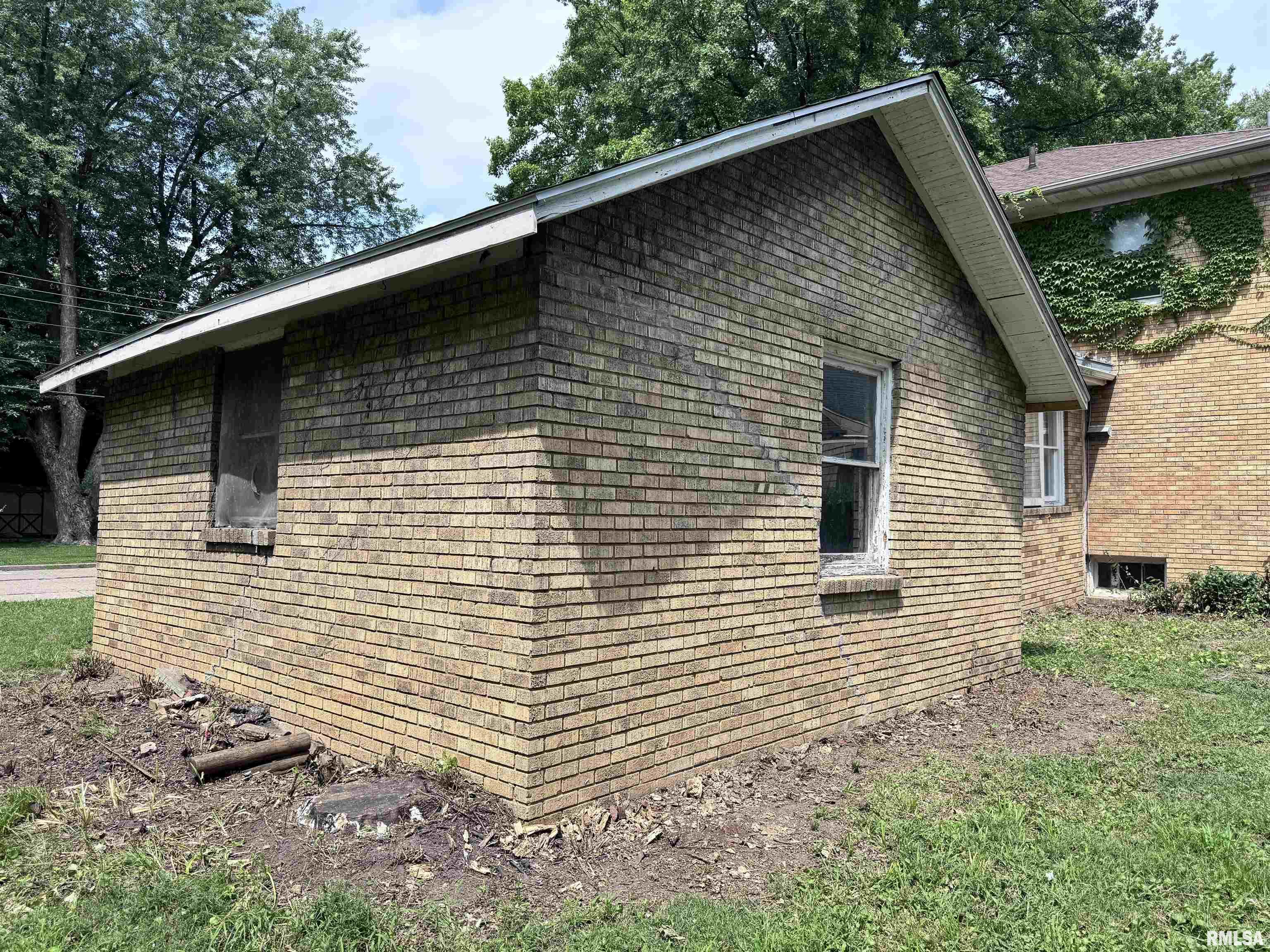 339 West Pierce Street Macomb, IL 61455 - Photo 28 of 28