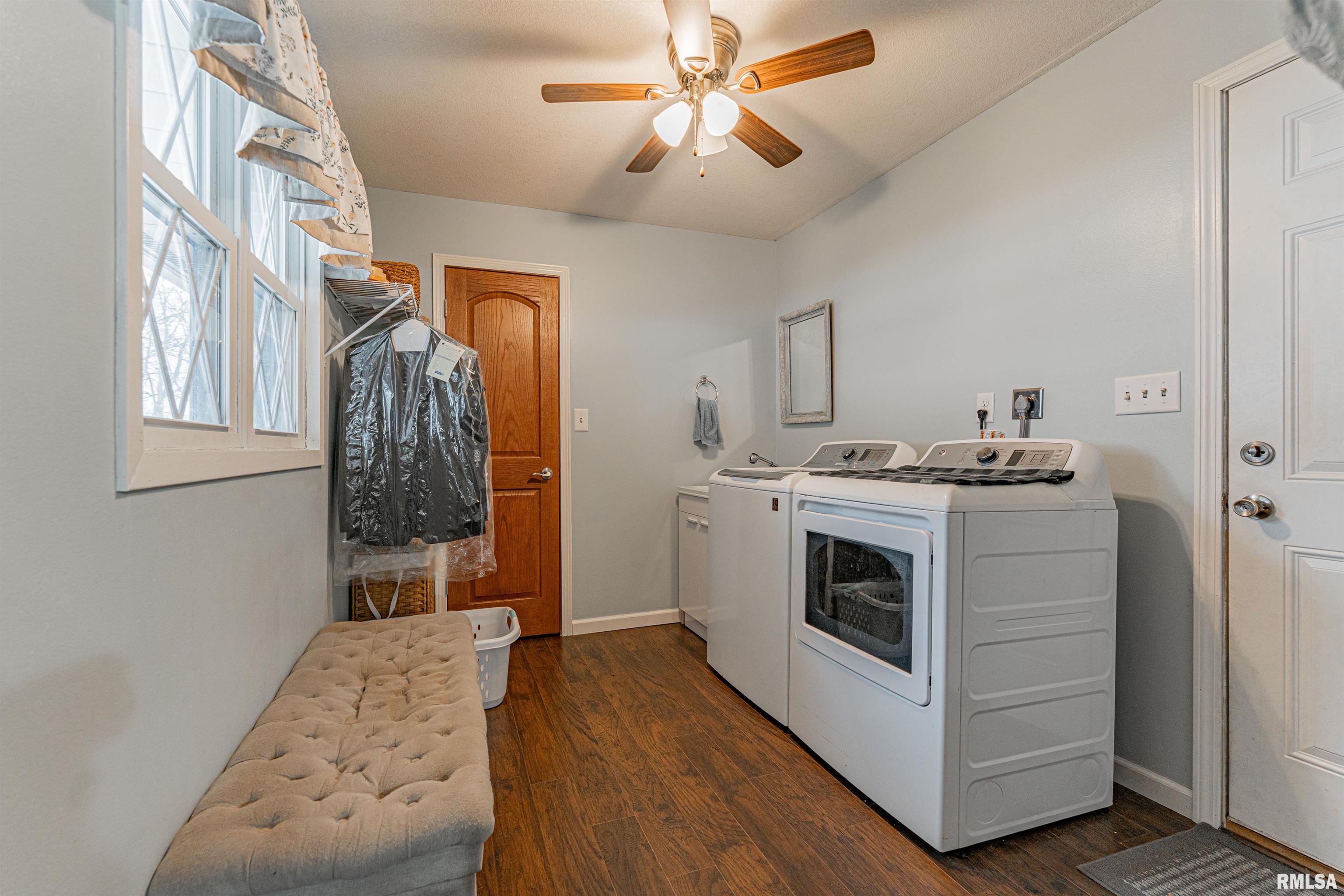 33 Roley Estates Sullivan, IL 61951 - Photo 8 of 28