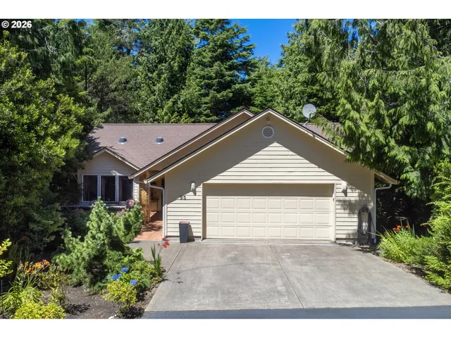 a house view with a outdoor space