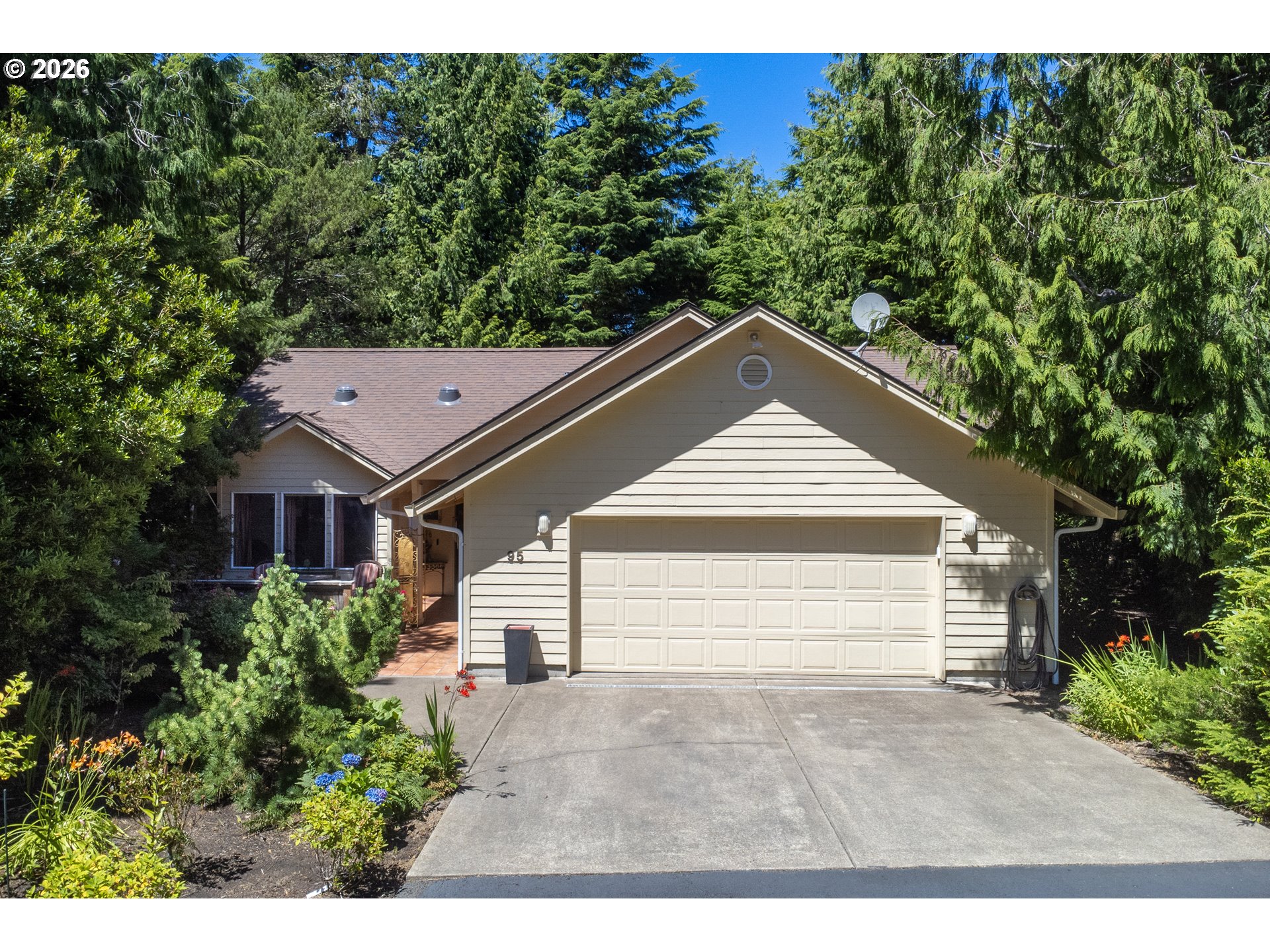 a house view with a outdoor space