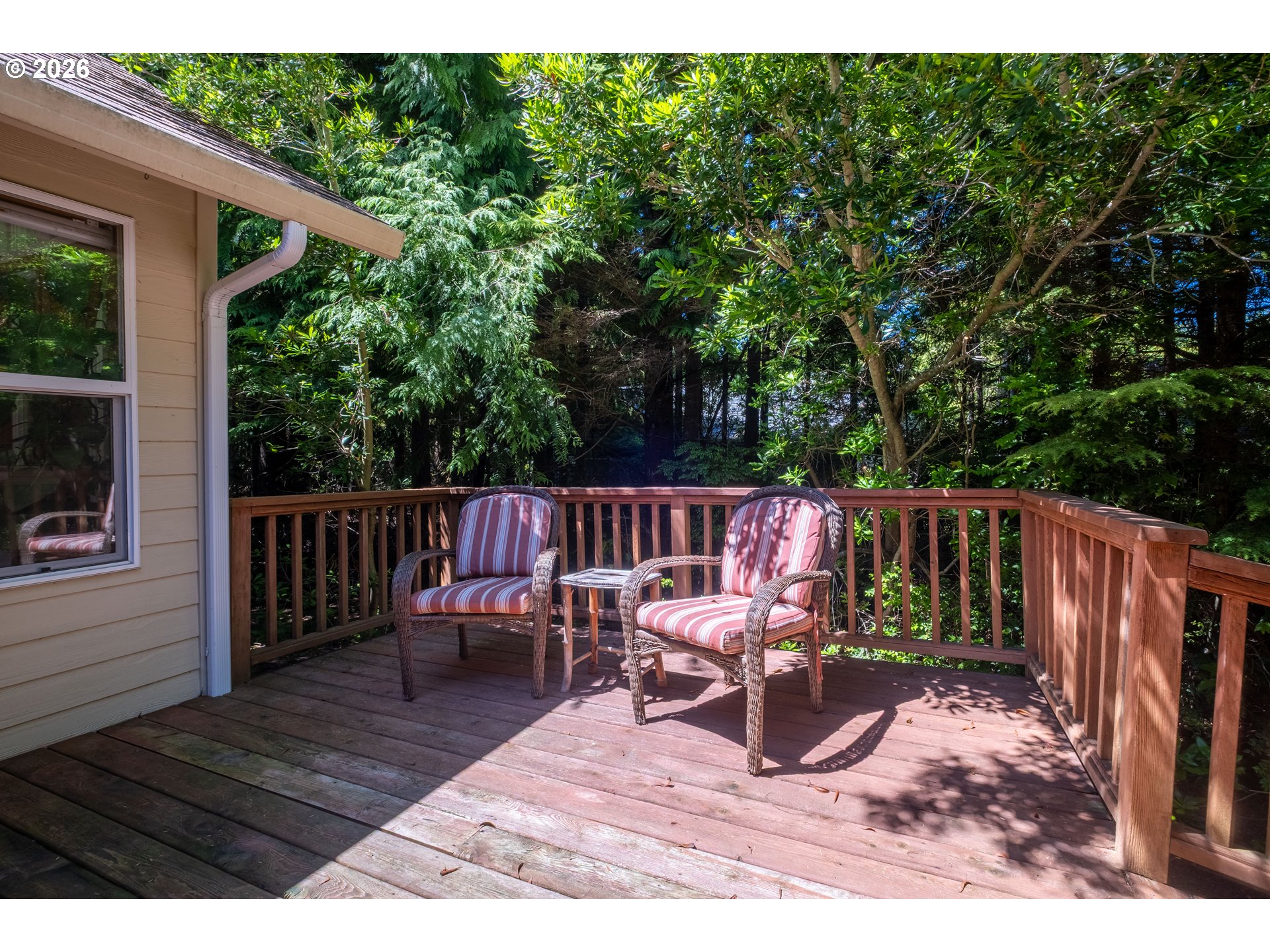 95 Cormorant Depoe Bay, OR 97341 - Photo 36 of 48 a view of sitting area with furniture