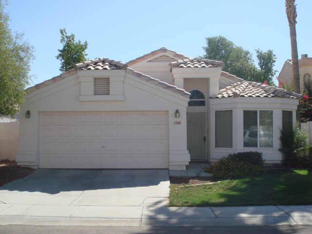 1529 West Shellfish Drive Gilbert, AZ 85233 - Photo 1 of 4 Primary Photo
