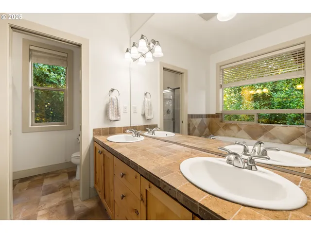 $667,000 | 242 Southeast 29th Street, Gresham, OR 97080