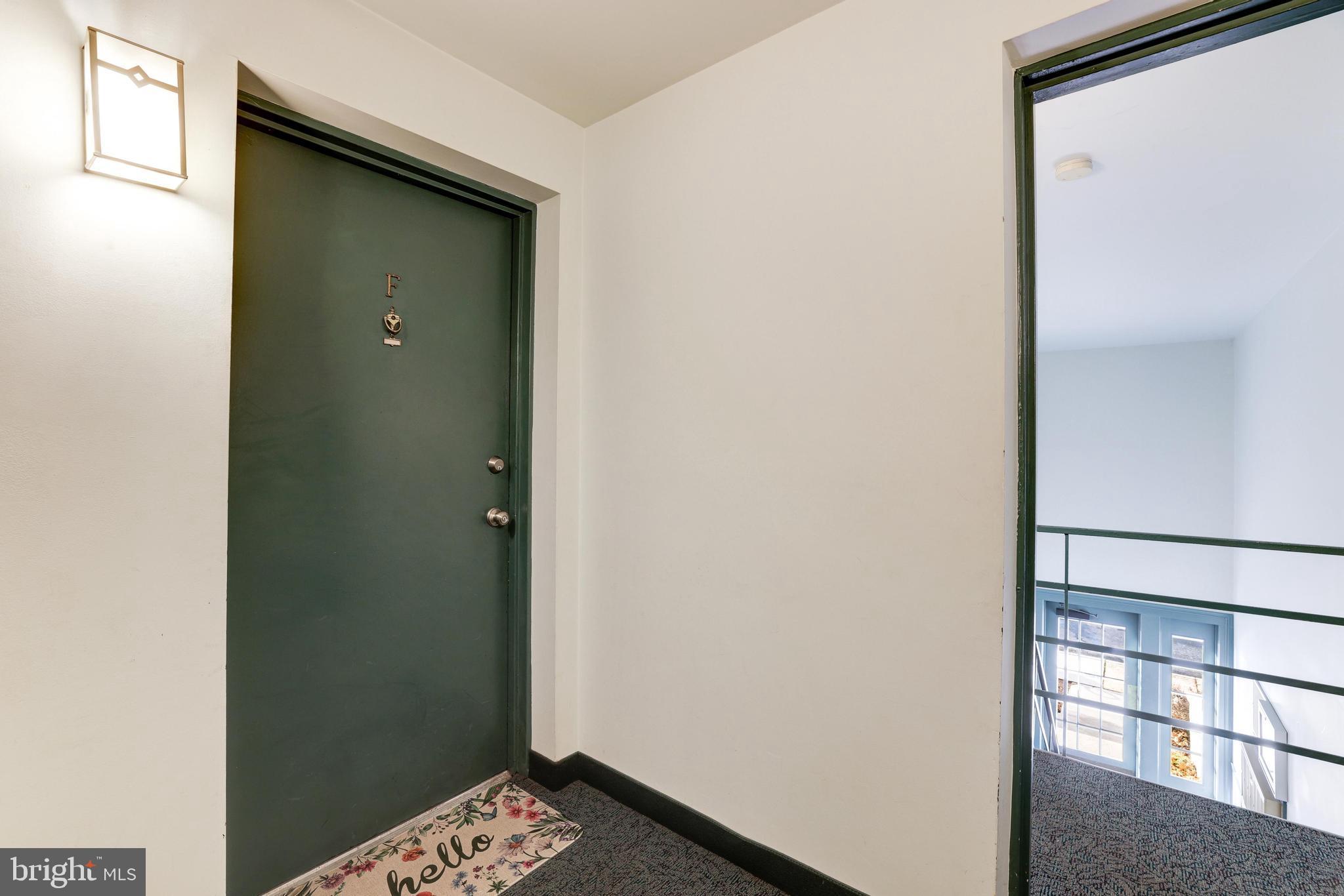 5900 Kingsford Road, Unit 429 Springfield, VA 22152 - Photo 3 of 35 WELCOME HOME!