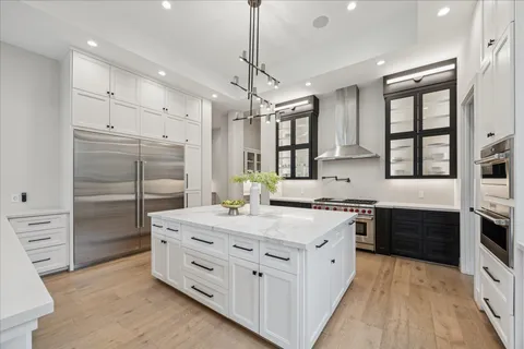 $3,874,000 | 1619 Lynnview Drive, Houston, TX 77055