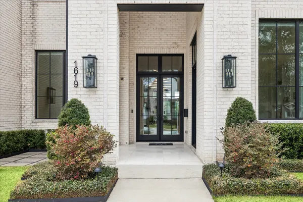 $3,874,000 | 1619 Lynnview Drive, Houston, TX 77055