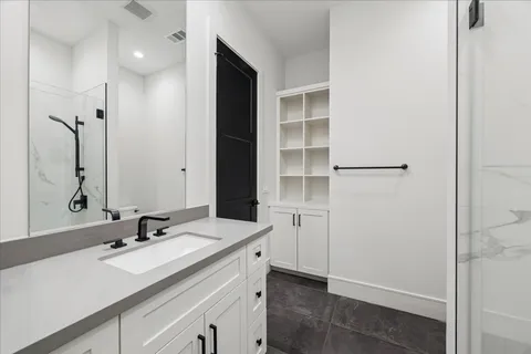 $3,874,000 | 1619 Lynnview Drive, Houston, TX 77055