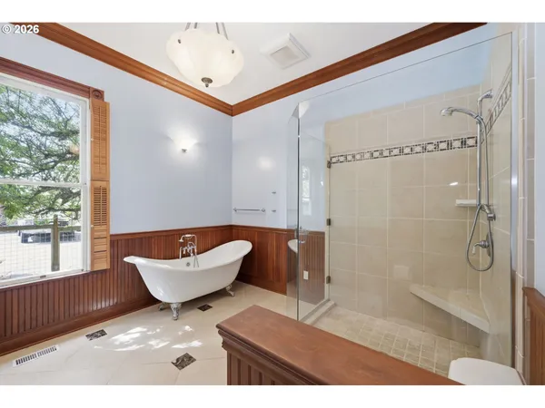 $775,000 | 653 South River Road, Cottage Grove, OR 97424