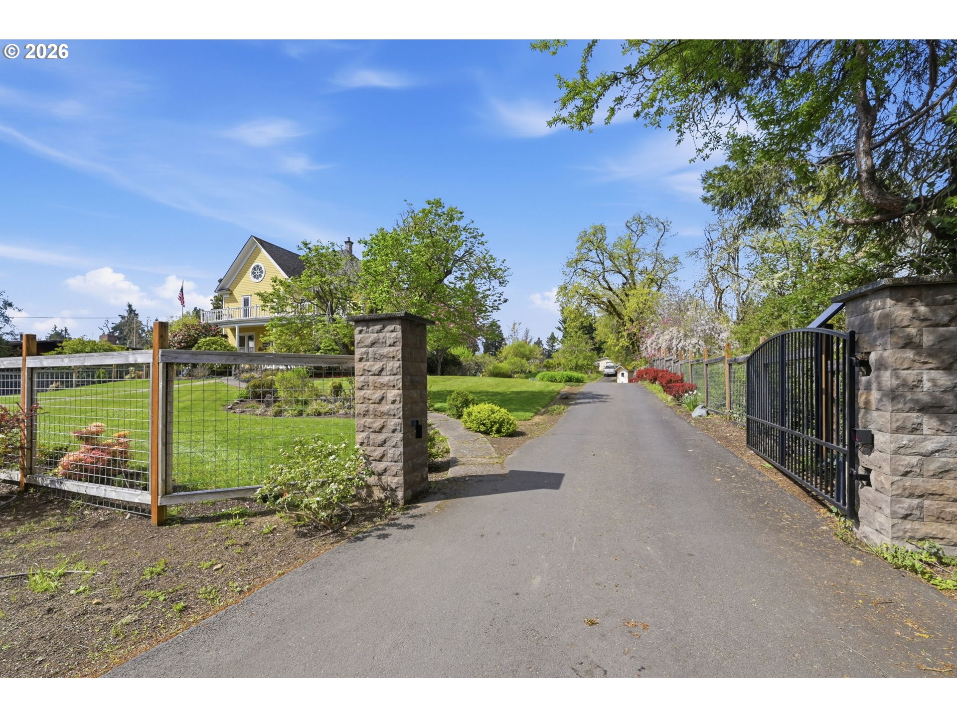 653 South River Road Cottage Grove, OR 97424 - Photo 2 of 47