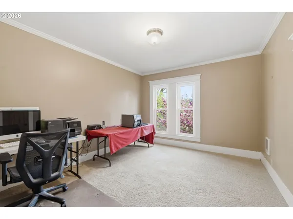 $775,000 | 653 South River Road, Cottage Grove, OR 97424