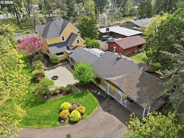 $775,000 | 653 South River Road, Cottage Grove, OR 97424