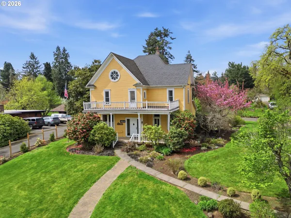 $775,000 | 653 South River Road, Cottage Grove, OR 97424