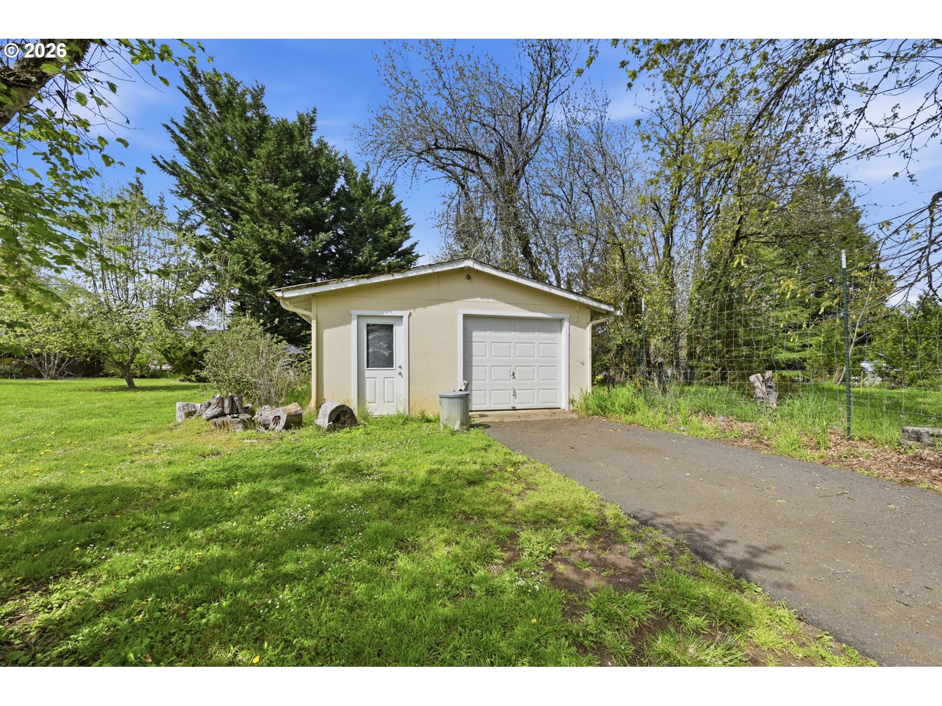 653 South River Road Cottage Grove, OR 97424 - Photo 35 of 47