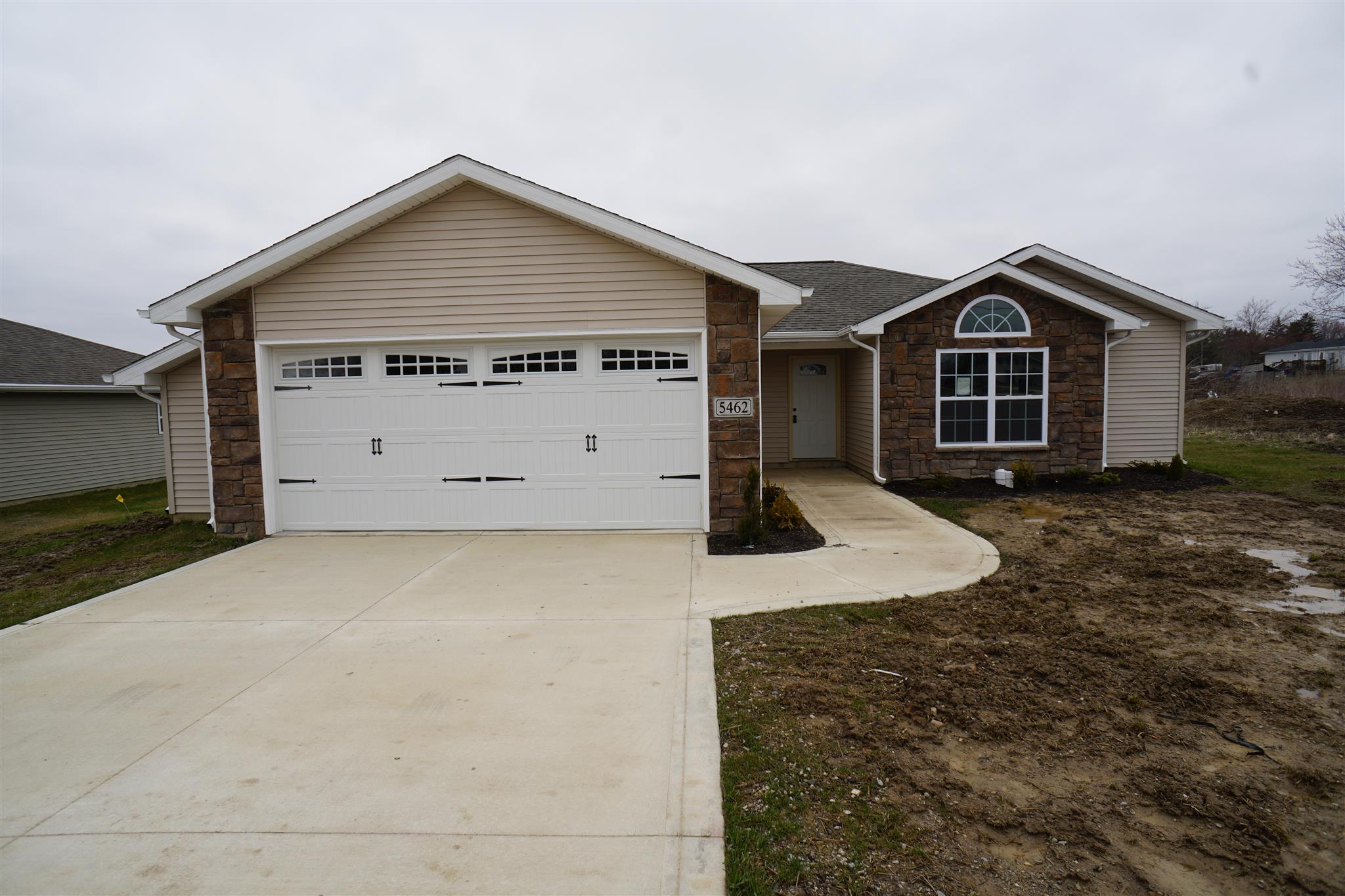 5462 West Cook Road Fort Wayne, IN 46818 - Photo 1 of 23