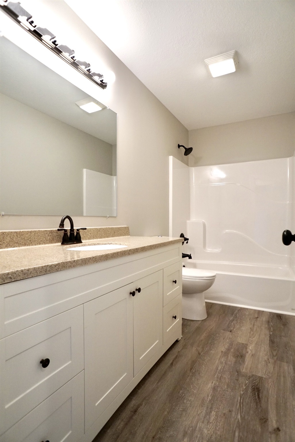 5462 West Cook Road Fort Wayne, IN 46818 - Photo 13 of 23