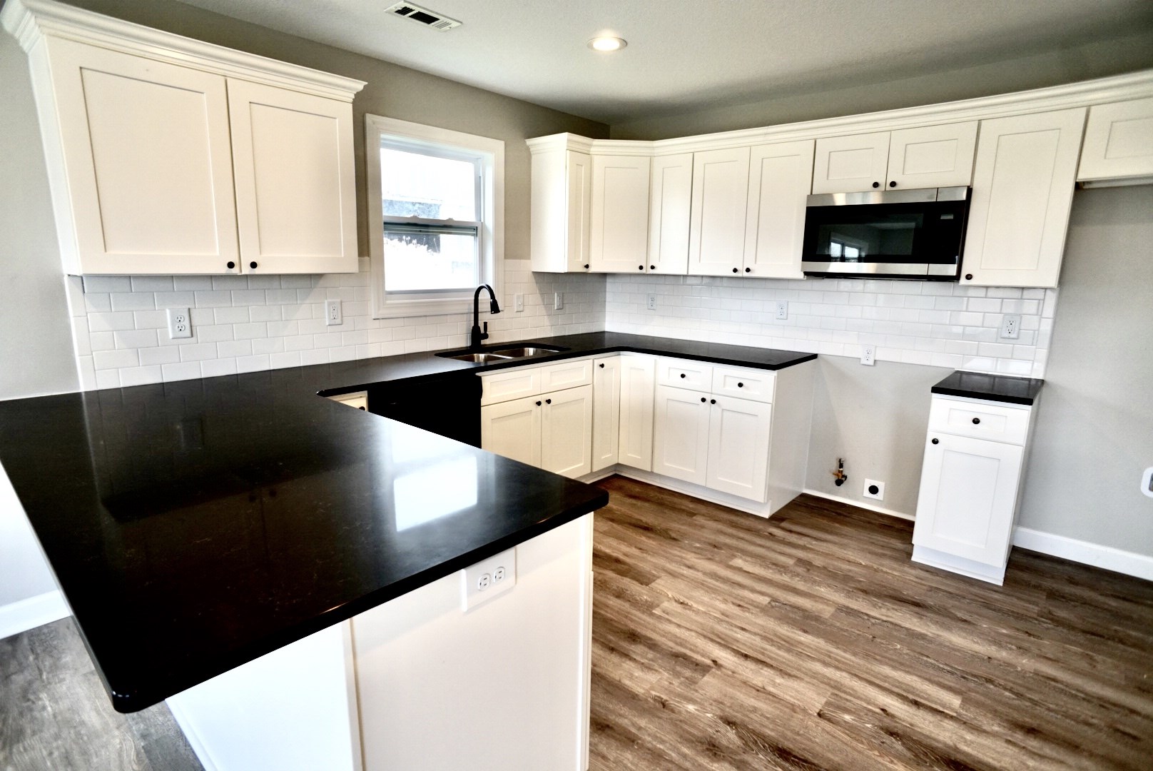 5462 West Cook Road Fort Wayne, IN 46818 - Photo 7 of 23