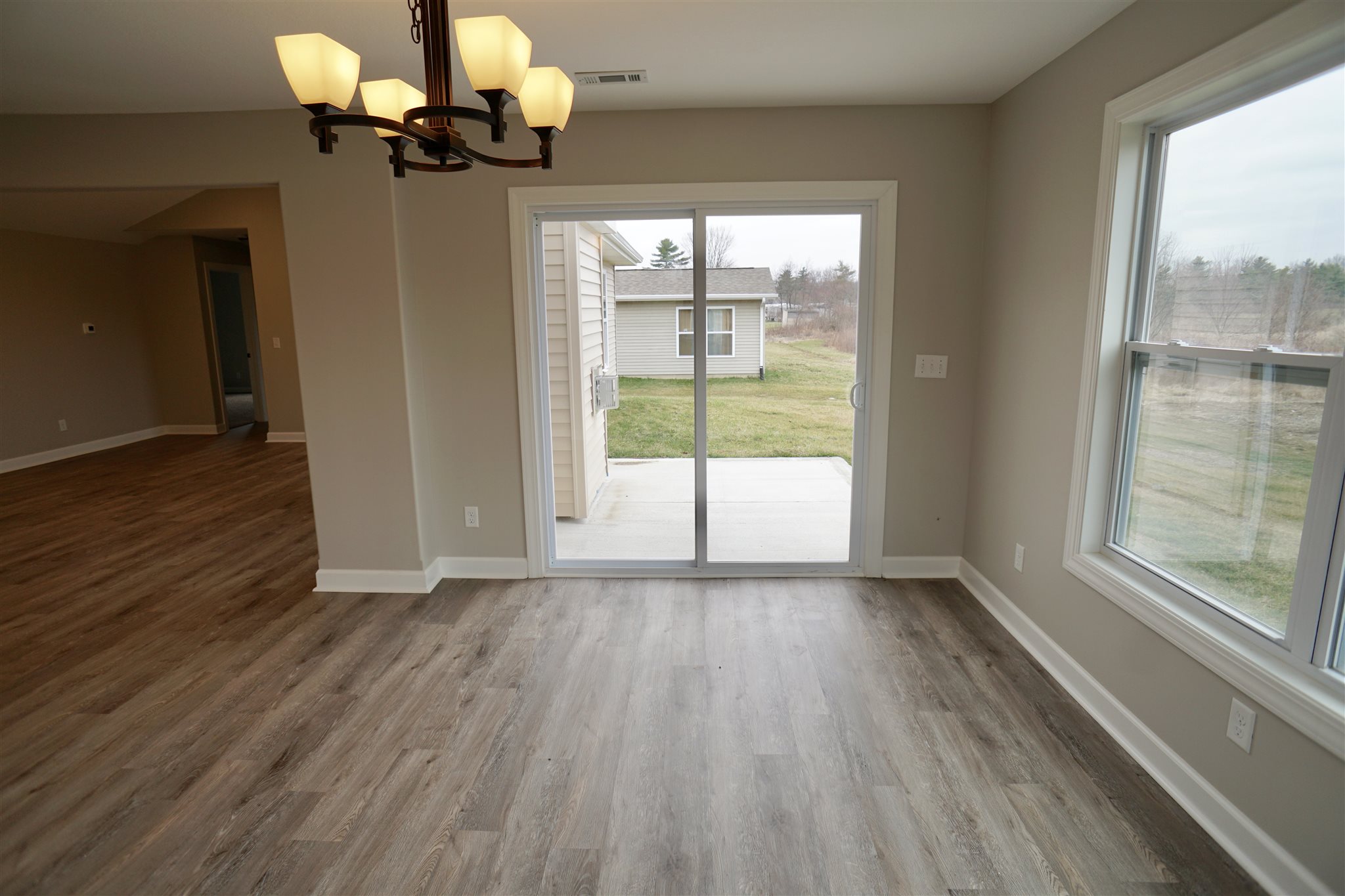 5462 West Cook Road Fort Wayne, IN 46818 - Photo 10 of 23
