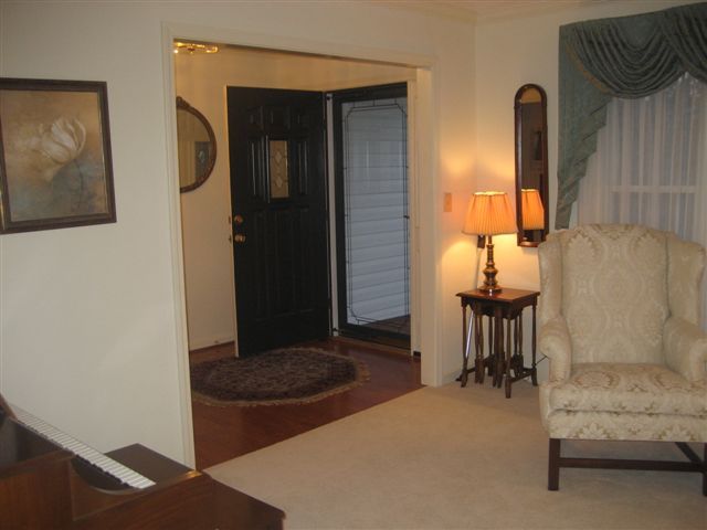 1911 Springmill Road Salem, VA 24153 - Photo 14 of 70 Front Entrance Foyer