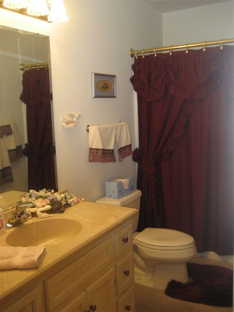 1911 Springmill Road Salem, VA 24153 - Photo 16 of 70 Hall Bath