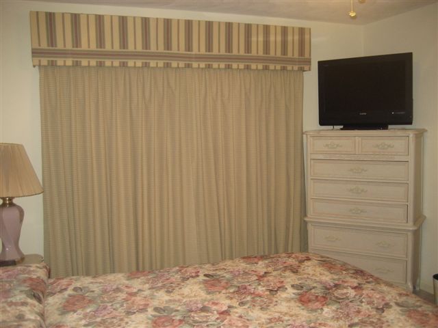 1911 Springmill Road Salem, VA 24153 - Photo 18 of 70 Front Corner Bedroom